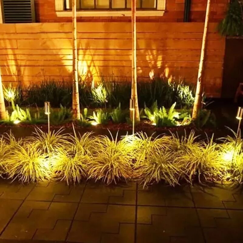 espeto de luz para jardim